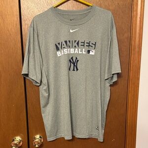 Nike Gray Yankees Baseball Tee